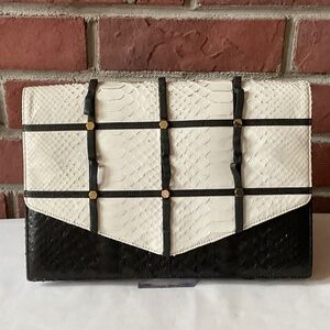 Marylai New York “BOND” Rare Limited Edition White Black Python Clutch NEW